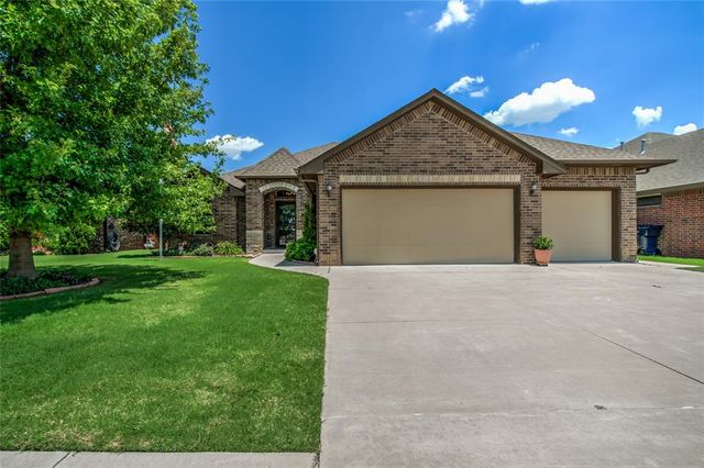 7204 Stinchcomb Drive, Oklahoma City, OK 73132