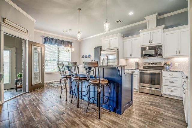 7204 Stinchcomb Drive, Oklahoma City, OK 73132