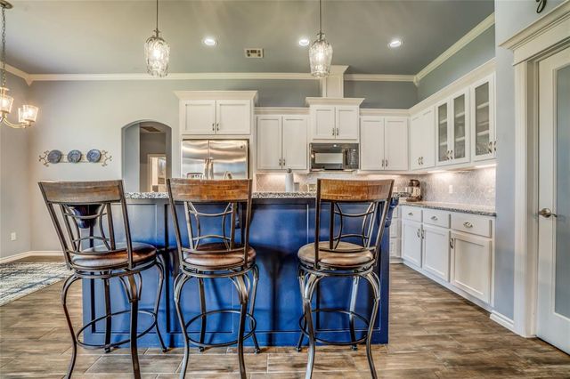 7204 Stinchcomb Drive, Oklahoma City, OK 73132
