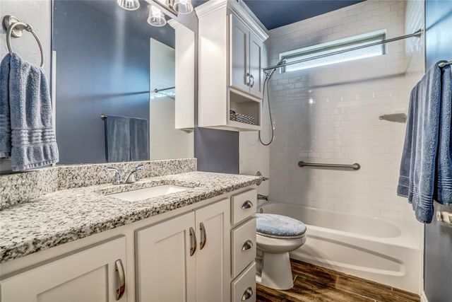 7204 Stinchcomb Drive, Oklahoma City, OK 73132