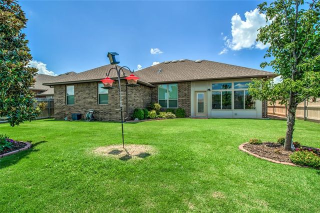 7204 Stinchcomb Drive, Oklahoma City, OK 73132