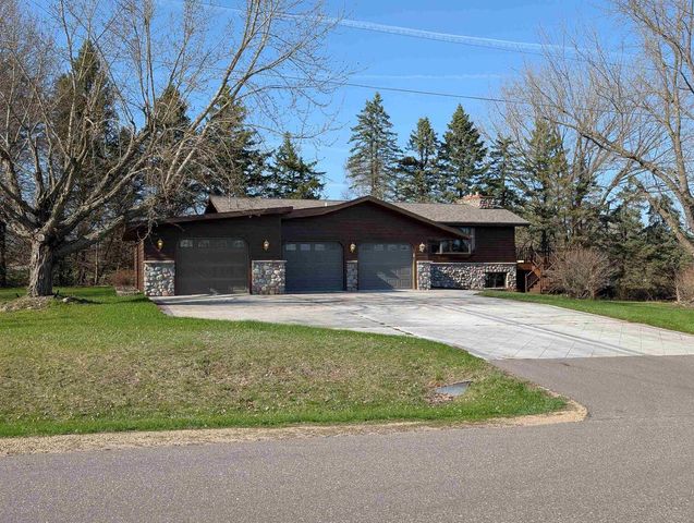 8110 E RITCHIE LANE, New London, WI 54961