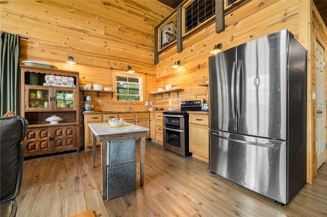 345 Hope Creek Lane, Harrison, AR 72601