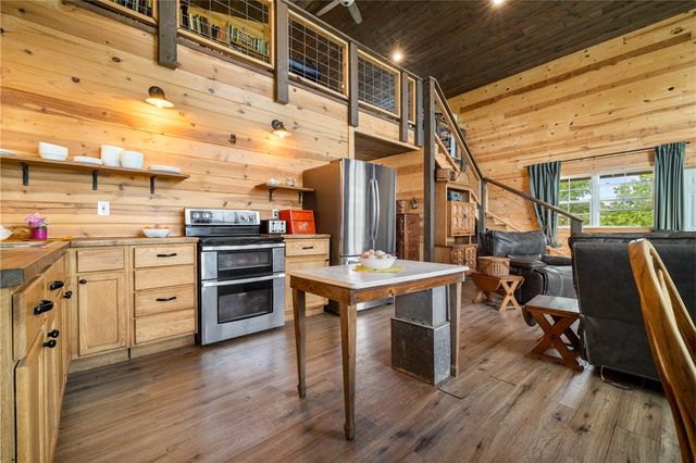 345 Hope Creek Lane, Harrison, AR 72601