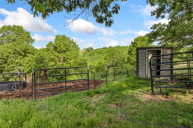 345 Hope Creek Lane, Harrison, AR 72601