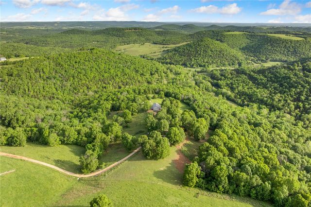 345 Hope Creek Lane, Harrison, AR 72601