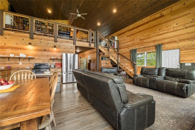 345 Hope Creek Lane, Harrison, AR 72601