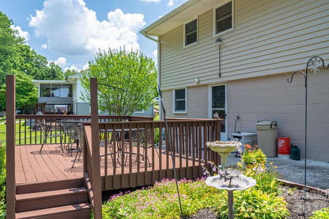 712 Crestwood Avenue, Gastonia, NC 28054