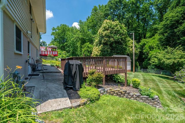712 Crestwood Avenue, Gastonia, NC 28054