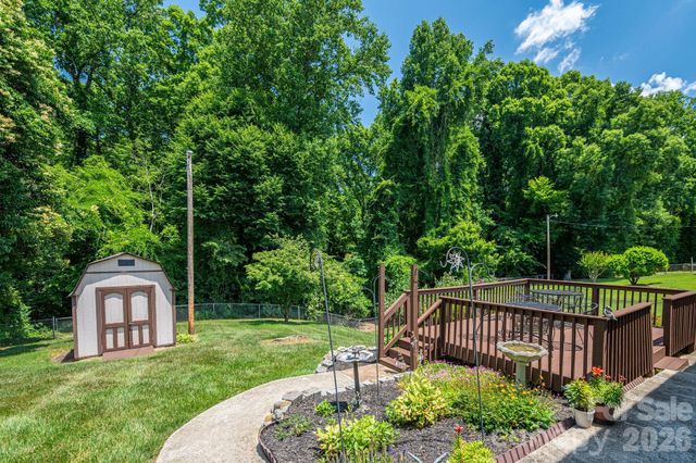 712 Crestwood Avenue, Gastonia, NC 28054