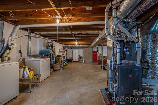 712 Crestwood Avenue, Gastonia, NC 28054