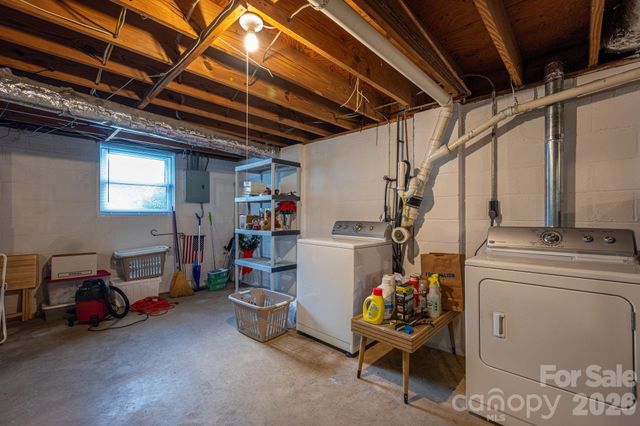 712 Crestwood Avenue, Gastonia, NC 28054