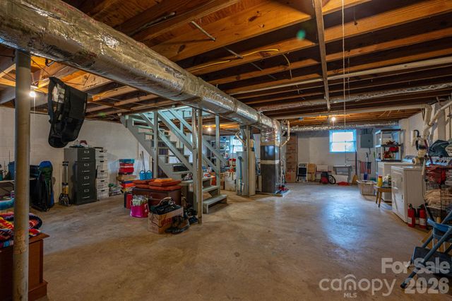 712 Crestwood Avenue, Gastonia, NC 28054