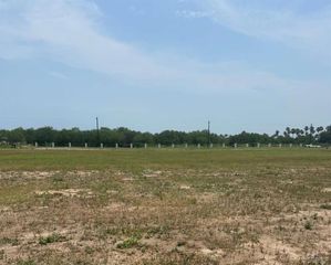 2913 Santa Clarita, Weslaco, TX 78596