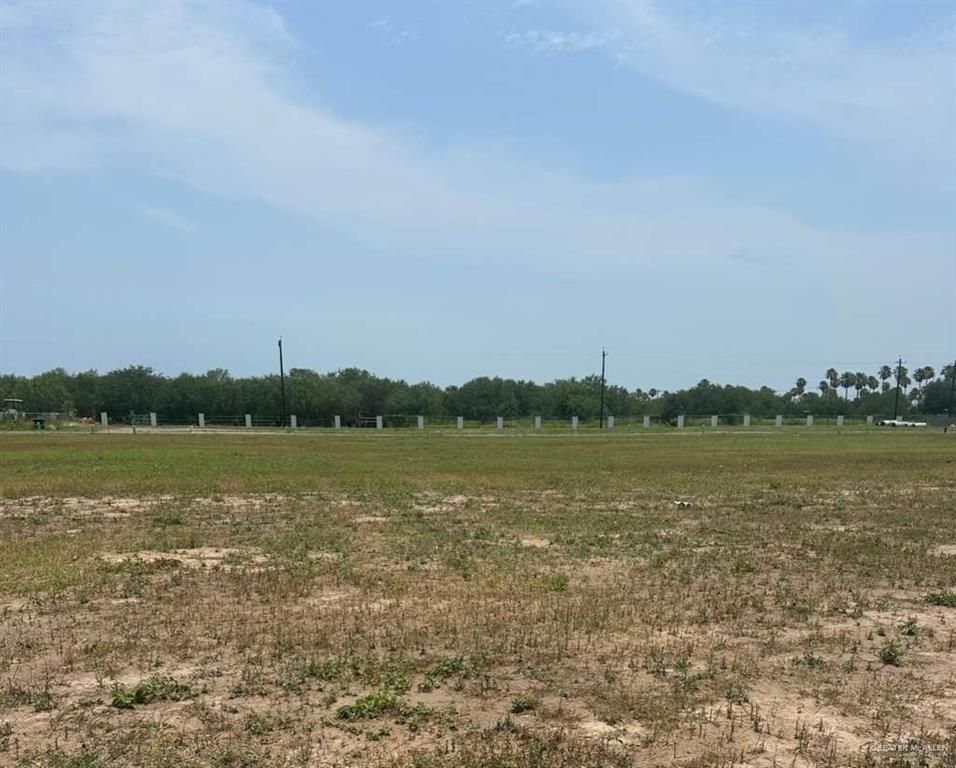2913 Santa Clarita, Weslaco, TX 78596