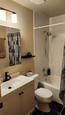 159 Saratoga Court, Vernon Hills, IL 60061