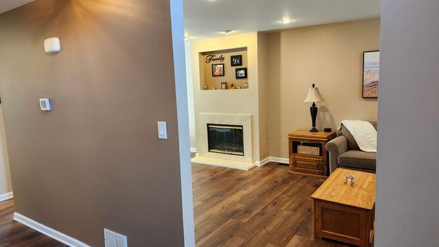 159 Saratoga Court, Vernon Hills, IL 60061