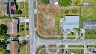 398 W 23rd Street, Riviera Beach, FL 33404