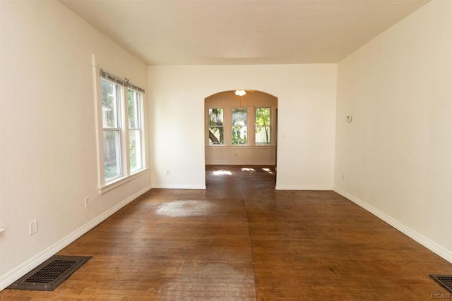 422 S Winter Street, Adrian, MI 49221