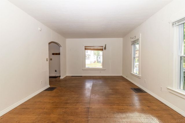 422 S Winter Street, Adrian, MI 49221