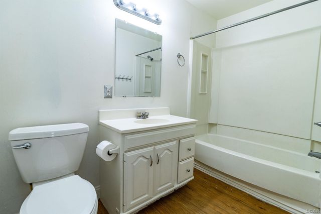 422 S Winter Street, Adrian, MI 49221