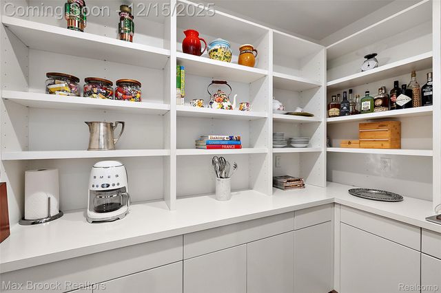 59 Hidden Ridge, Bloomfield Hills, MI 48304