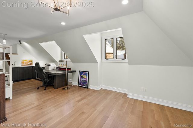 59 Hidden Ridge, Bloomfield Hills, MI 48304