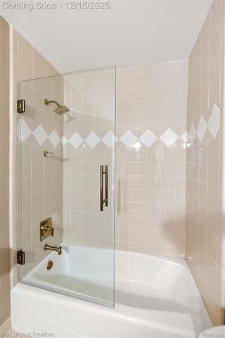 59 Hidden Ridge, Bloomfield Hills, MI 48304