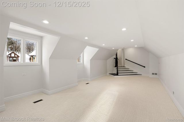 59 Hidden Ridge, Bloomfield Hills, MI 48304