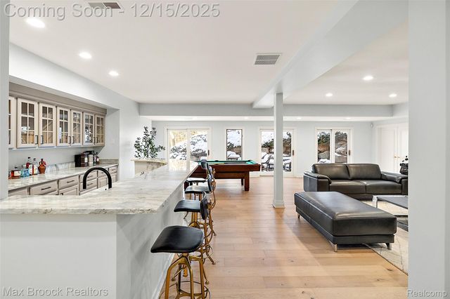 59 Hidden Ridge, Bloomfield Hills, MI 48304