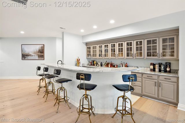 59 Hidden Ridge, Bloomfield Hills, MI 48304