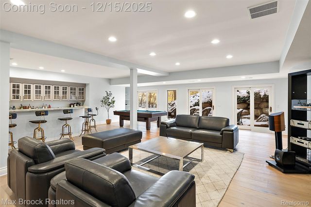 59 Hidden Ridge, Bloomfield Hills, MI 48304