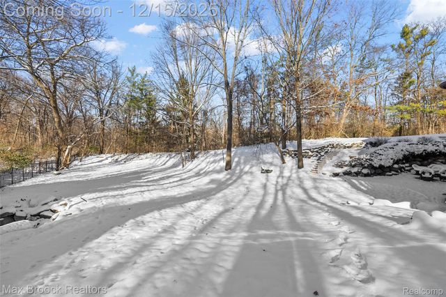 59 Hidden Ridge, Bloomfield Hills, MI 48304