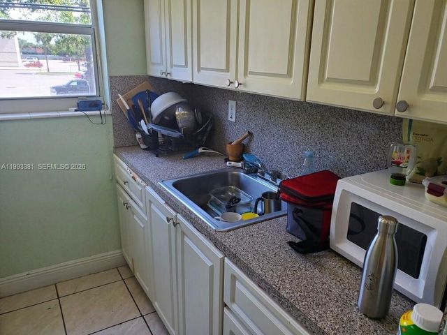 3901 SW 78th Ct 221, Miami, FL 33155