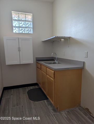 301 W Hibiscus Boulevard, Melbourne, FL 32901