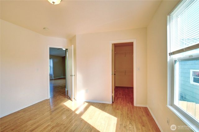 1320 E Fairhaven Avenue, Burlington, WA 98233