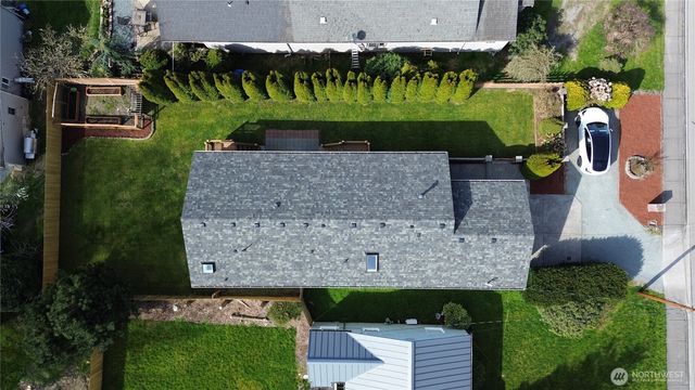 1320 E Fairhaven Avenue, Burlington, WA 98233