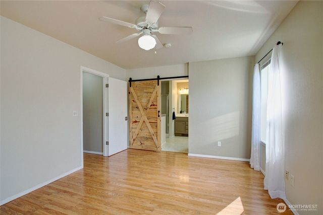 1320 E Fairhaven Avenue, Burlington, WA 98233