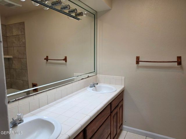 6732 SOUTHWIND Drive, El Paso, TX 79912