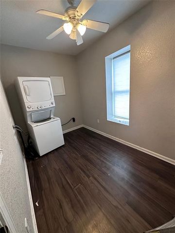 2400 SE 8th Street, Des Moines, IA 50315