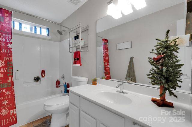 3007 Wyntree Court, Matthews, NC 28104