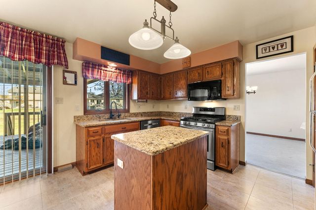 3115 Devonshire Circle, Crown Point, IN 46307