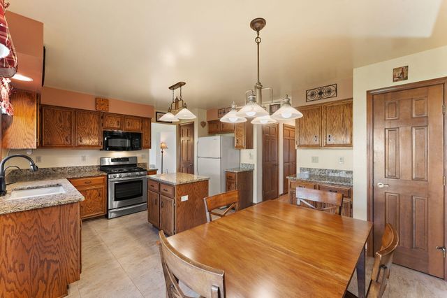 3115 Devonshire Circle, Crown Point, IN 46307