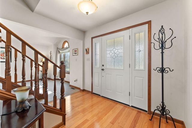 3115 Devonshire Circle, Crown Point, IN 46307