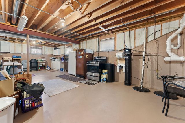 3115 Devonshire Circle, Crown Point, IN 46307