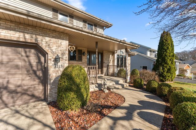 3115 Devonshire Circle, Crown Point, IN 46307