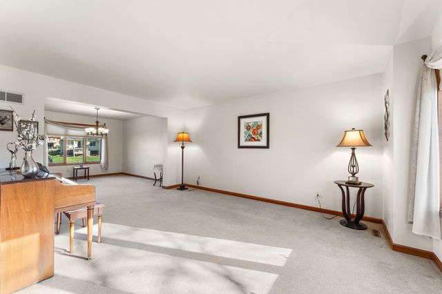 3115 Devonshire Circle, Crown Point, IN 46307