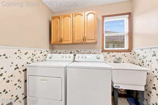 53644 Clarion Drive, Macomb Township, MI 48042