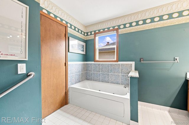 53644 Clarion Drive, Macomb Township, MI 48042
