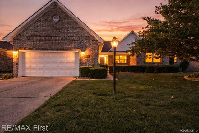 53644 Clarion Drive, Macomb Township, MI 48042